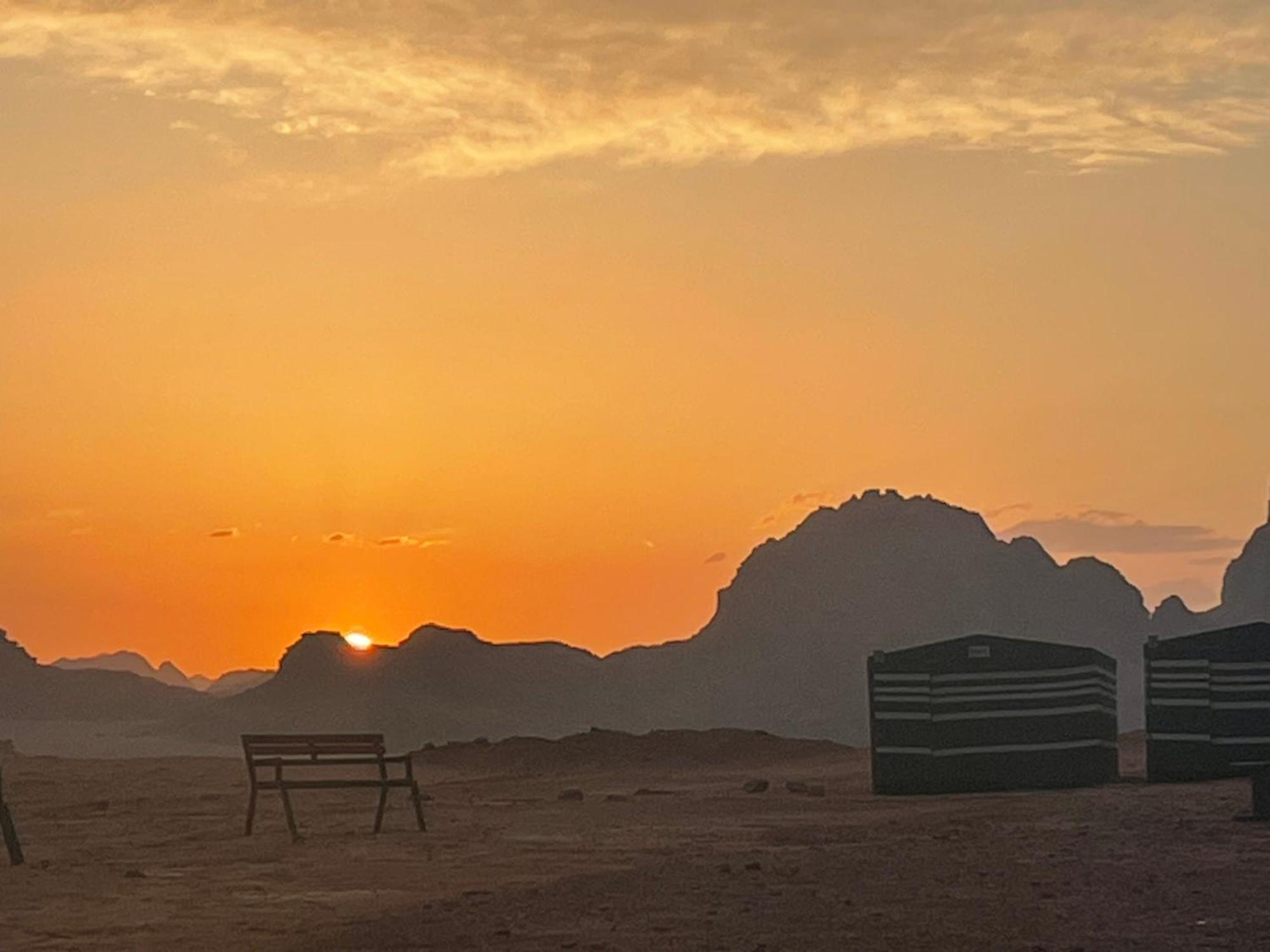 Отель Bedouin Bunch Camp Вади-Рам Экстерьер фото